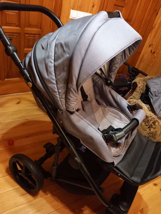 Продам adamex porto light. Після 1 дитини,стан нової,