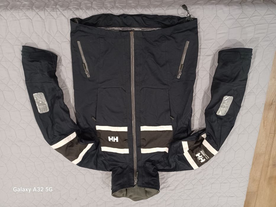 Kurtka, sztormiak Helly Hansen.