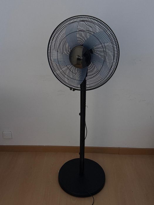 Ventoinha de pé Sogo