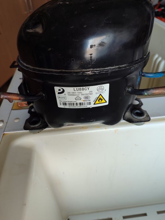 Tenho estas placas de televisão e um motor de frigorífico