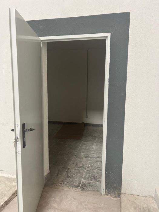 Armanzem magnifico com 300 m2 area inclui agua