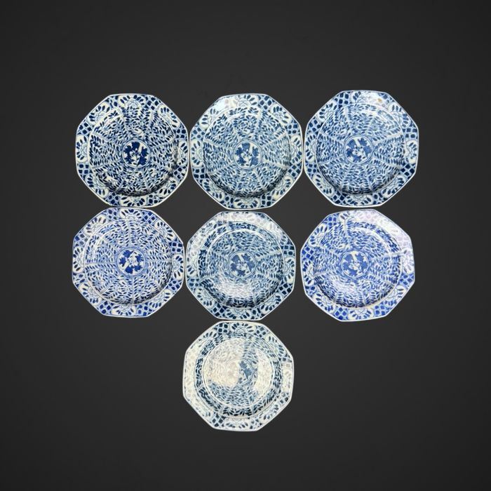 Małe talerzyki styl chinoiserie biały niebieski azja B4/7143