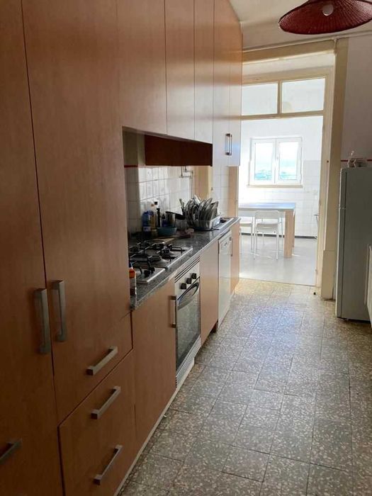 Quartos mobilados para Estudantes | Vista Rio Mondego | 5 min a pé do polo 1 da Universidade de Coimbra (alta) | De 230 a 295 euros + 80 despesas €