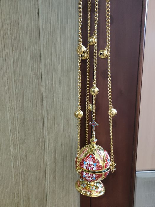 Церковная утварь для алтаря.