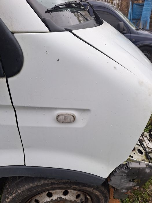 Крило renault master 2