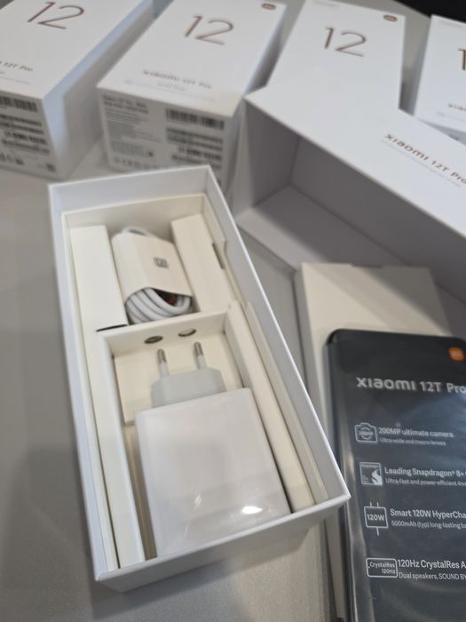 Вітринний варіант Xiaomi 12T Pro 5G нові флагмани 8/128 гб з засвітом
