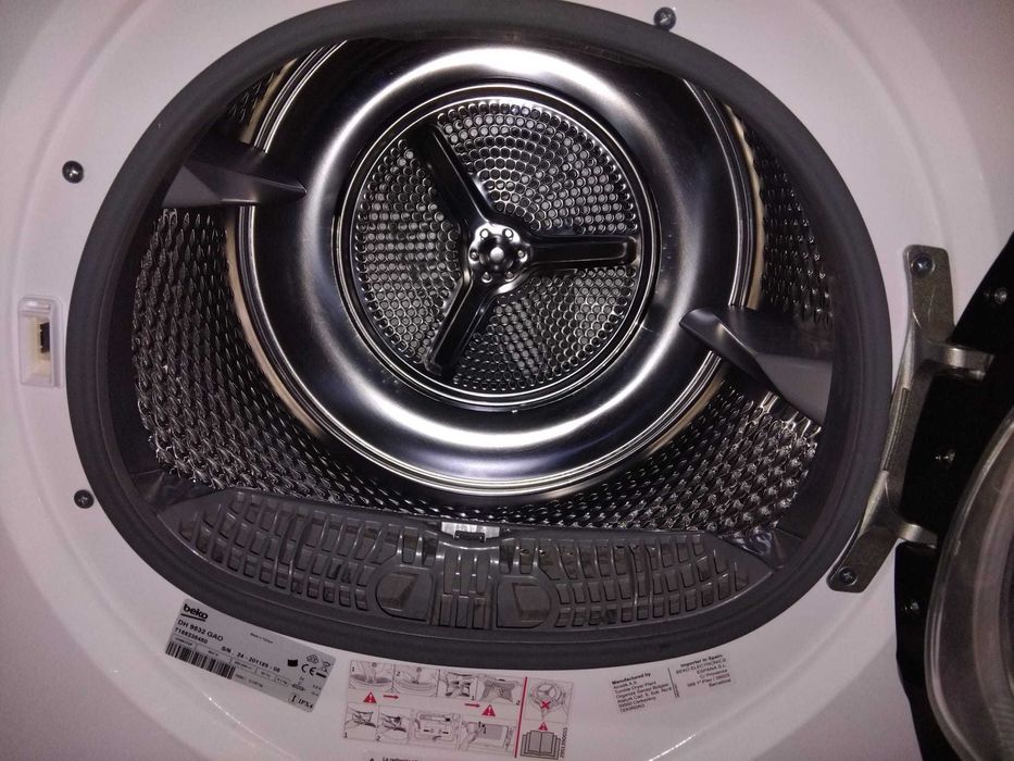 Máquina de Secar Roupa Beko ProsmartInverter 9Kg Bomba de Calor A+++