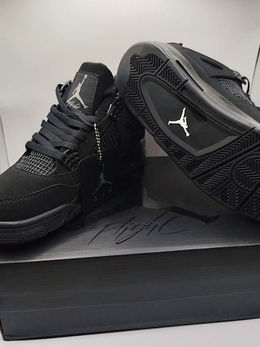 Air Jordan 4 Black Cat