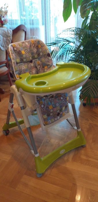 Pilnie tanio markowe krzesełko do karmienia  ze stoliczkiem