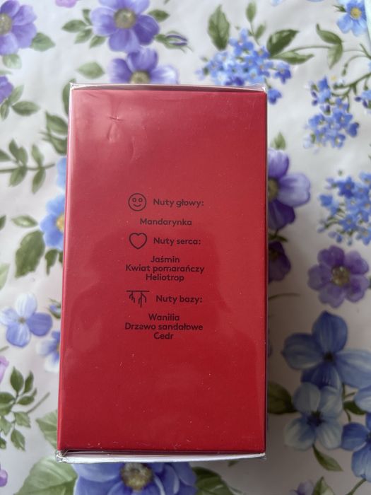 Perfumy Monika Kociołek zafoliowane