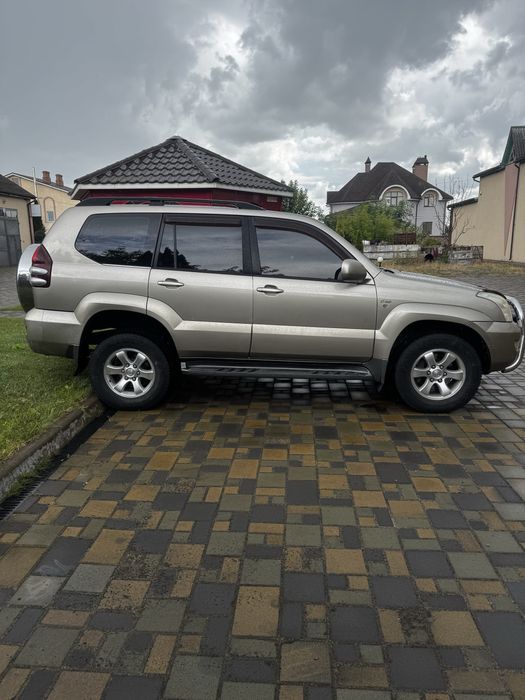 Продам  позашляховик  Toyota Prado 120