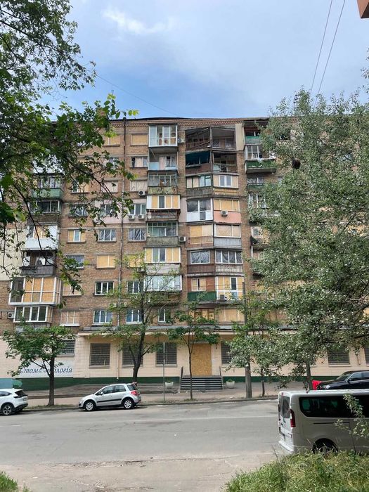 Квартира метро Лукьяновка