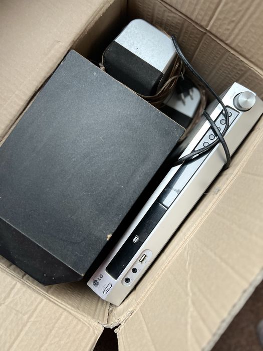 Домашній кінотеатр LG