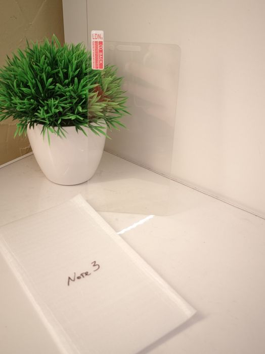 Захистне скло на Xiaomi Note 3