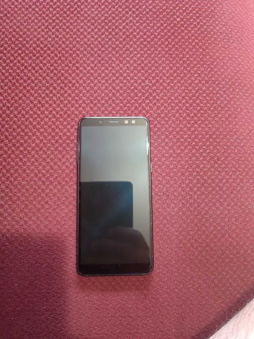 Sprzedam telefon Samsung a8