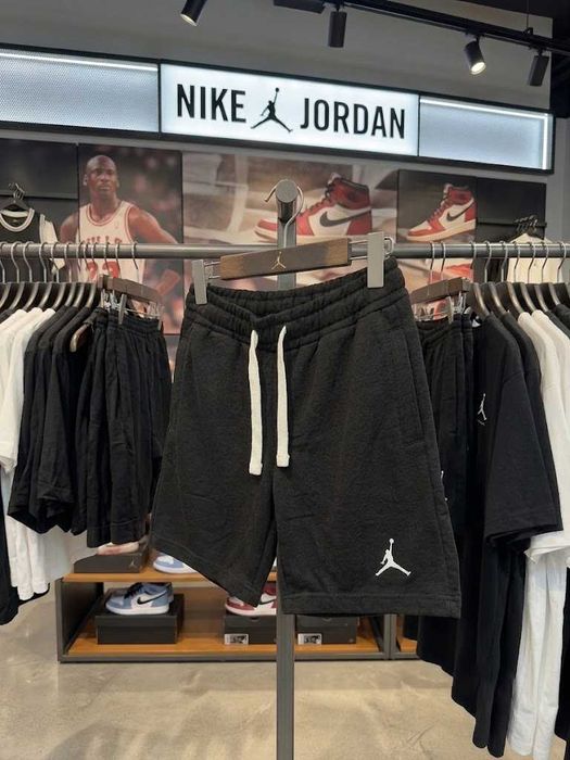 NIKE JORDAN Спортивні Шорти // Найк Джордан Черные Шорты