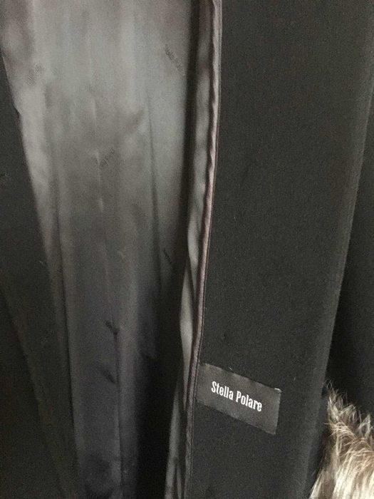Женское пальто с мехом чернобурки STELLA POLARE Италия. Сезон -зима.