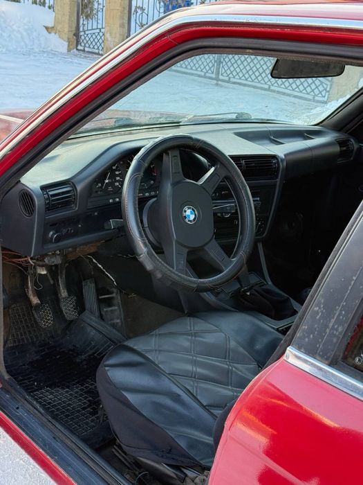 Продам bmw e30 m10b18