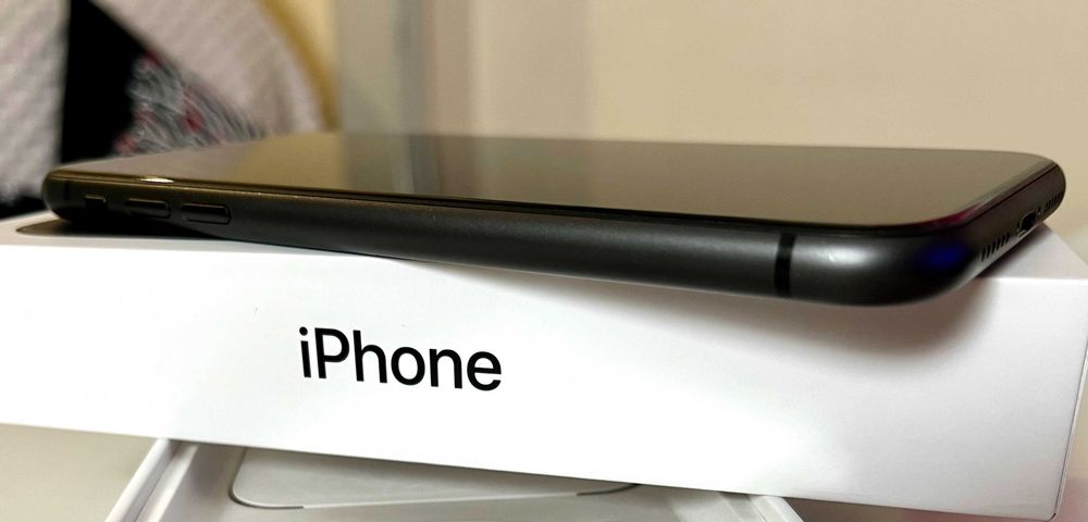 Apple iPhone 11 preto 64GB