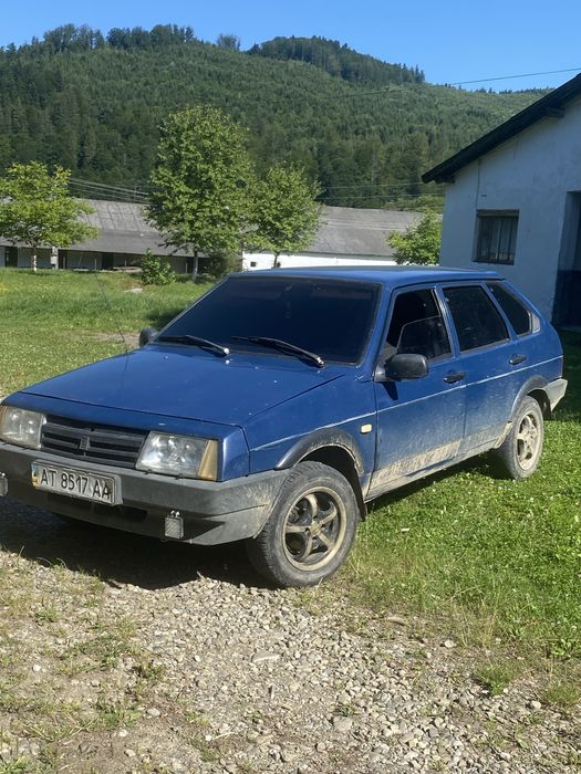 Продам ваз 2109.