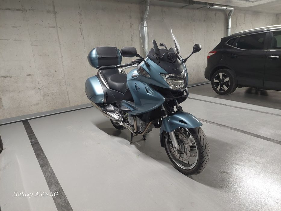 Honda ntv deauville 700 KAT A2