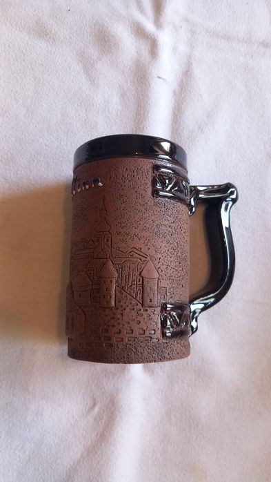 Caneca de cerâmica terracota  lembrança de Tallinn