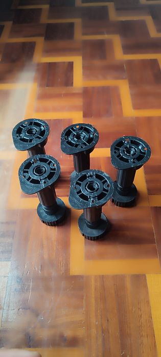 27 pés para móvel ou roupeiro