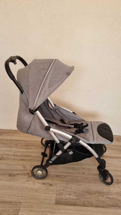 Прогулянкова коляска Chicco