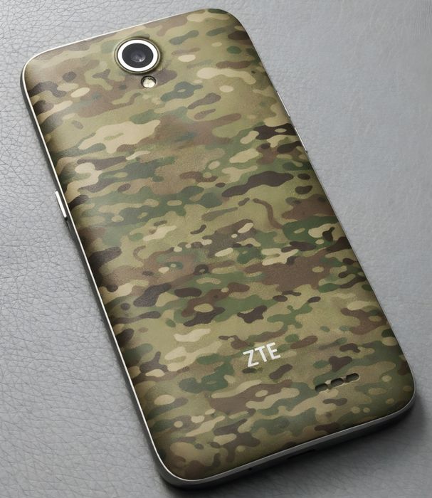 Смартфон не дорого ! Состояние Нового ! Цвет Мультикам