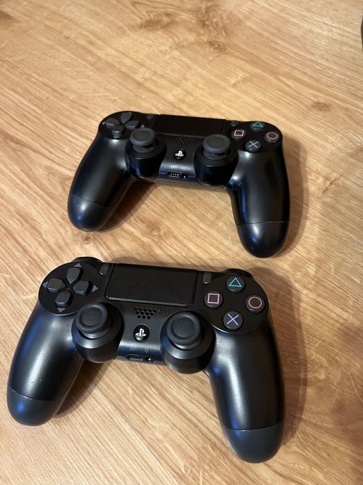 PS4 Pro 2 pady Gry