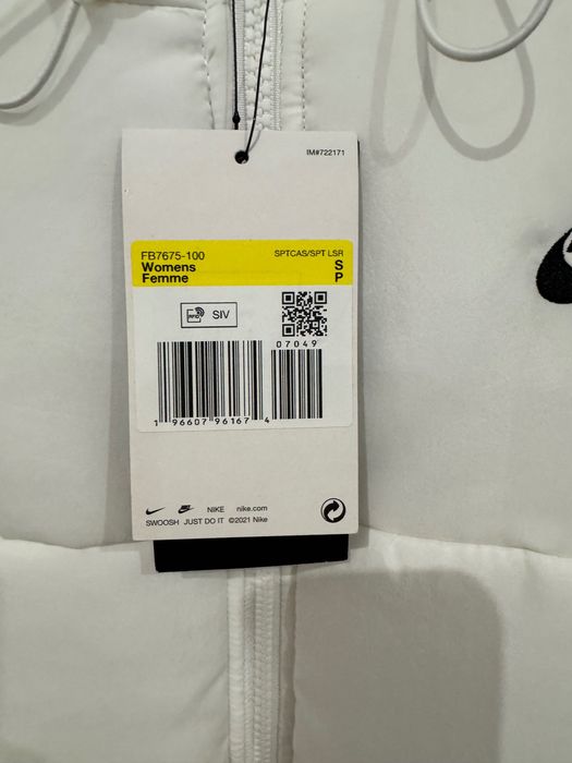 Куртка  довга жіноча Nike Therma-Fit Classic Parka  S Біла