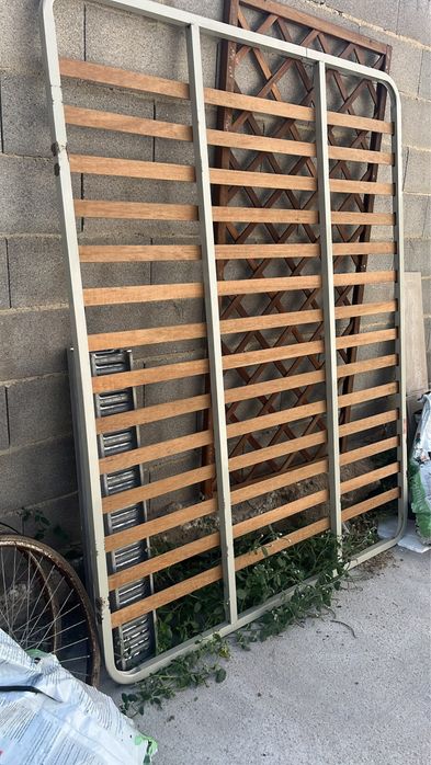 Estrado de Cama de Casal de Ripas