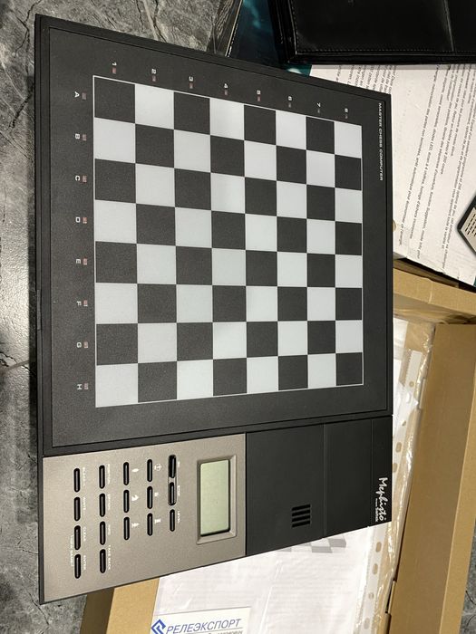 Шаховий комп'ютер "Master Chess". Шахматный компьютер. Шахи. Шахматы.