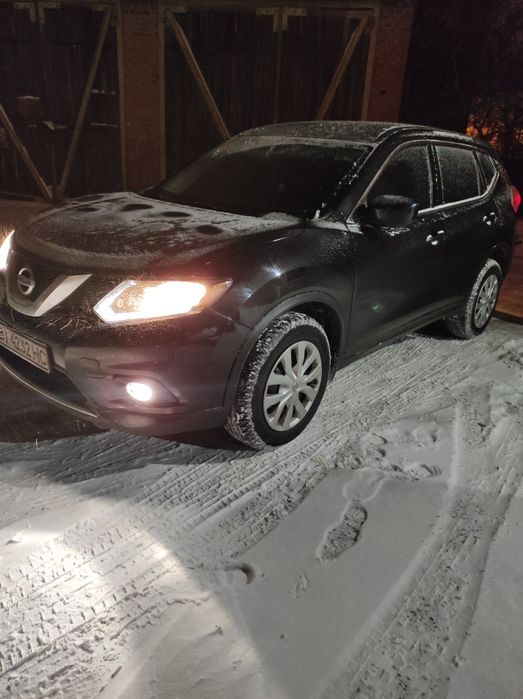 Nissan Rogue 2016 года, первая регистрация первый владелец в мае.