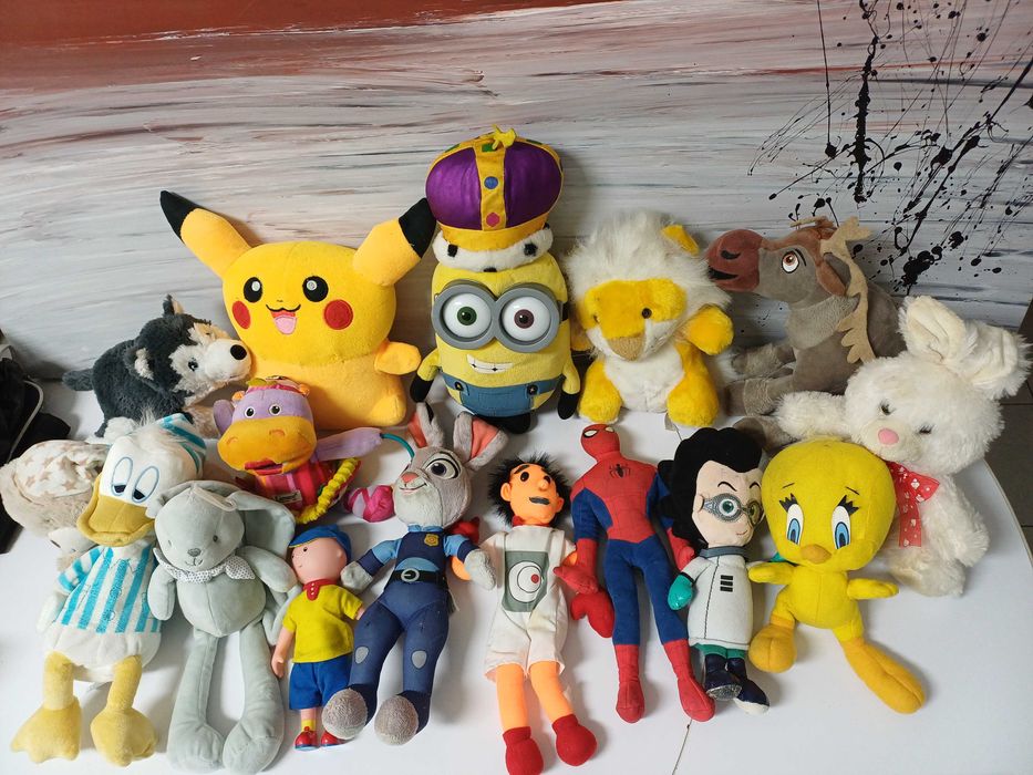 Peluches vários 16 unidades