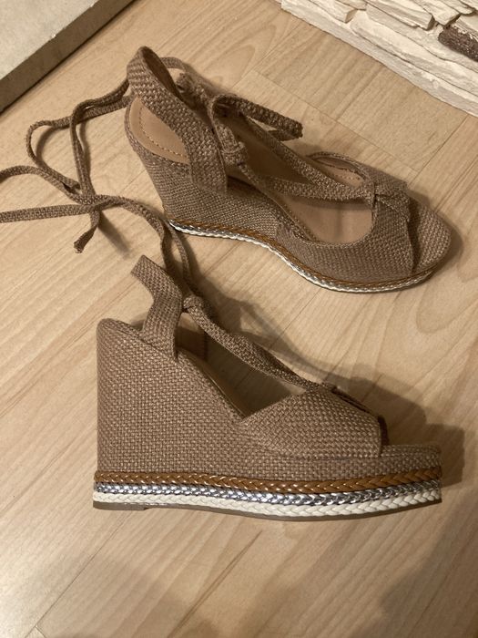 Espadryle na koturnie