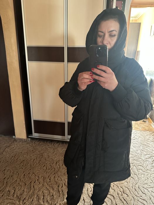 Куртка пуховик чорна жіноча, для підлітка 46-48 розмір