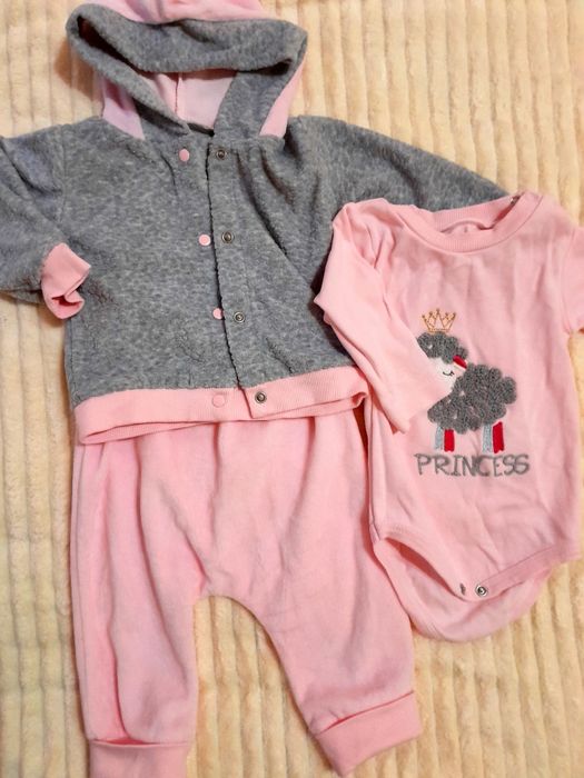 Одяг для малечі.