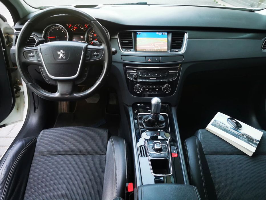 Peugeot 508 SW foto 2