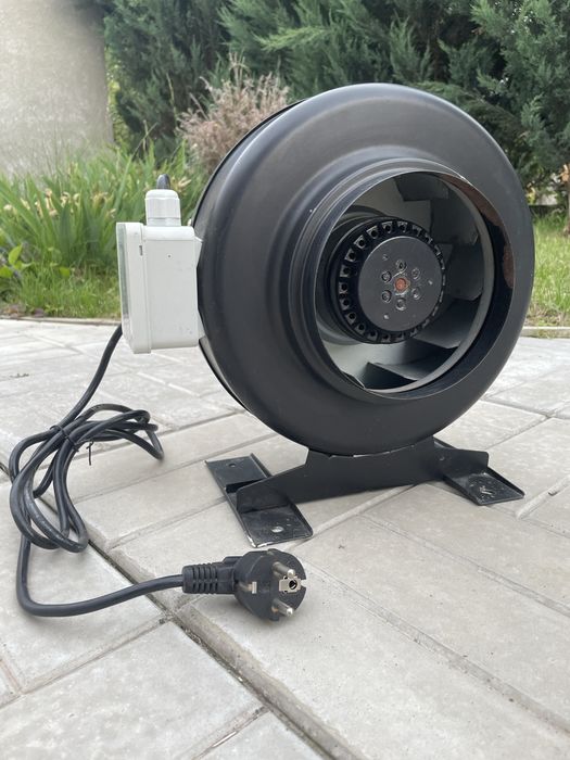 Канальний вентилятор VKCM 150 (140W, витяжка)