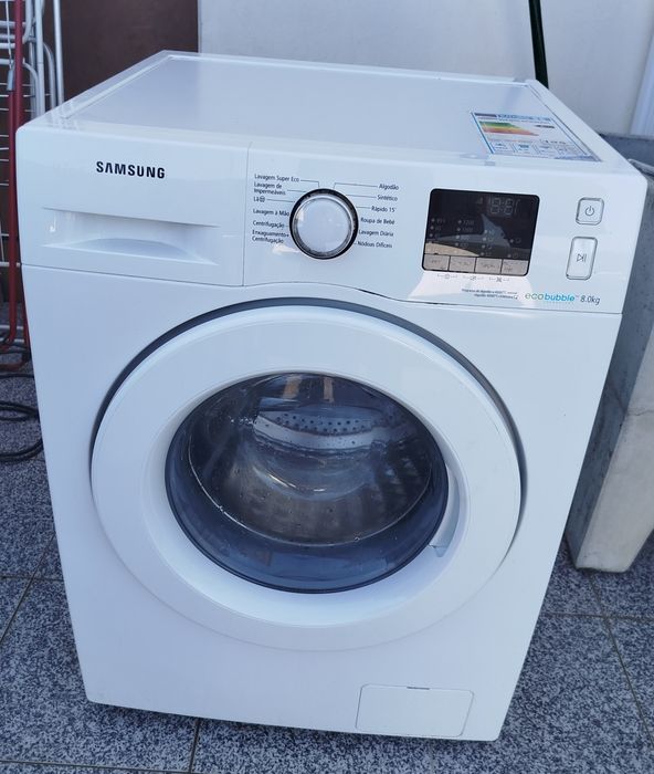 (Não tenho como a transportar tem de a vir buscar no local)Máquina de Lavar Roupa Samsung EcoBubble 8kg - A+++ (Excelente Estado)