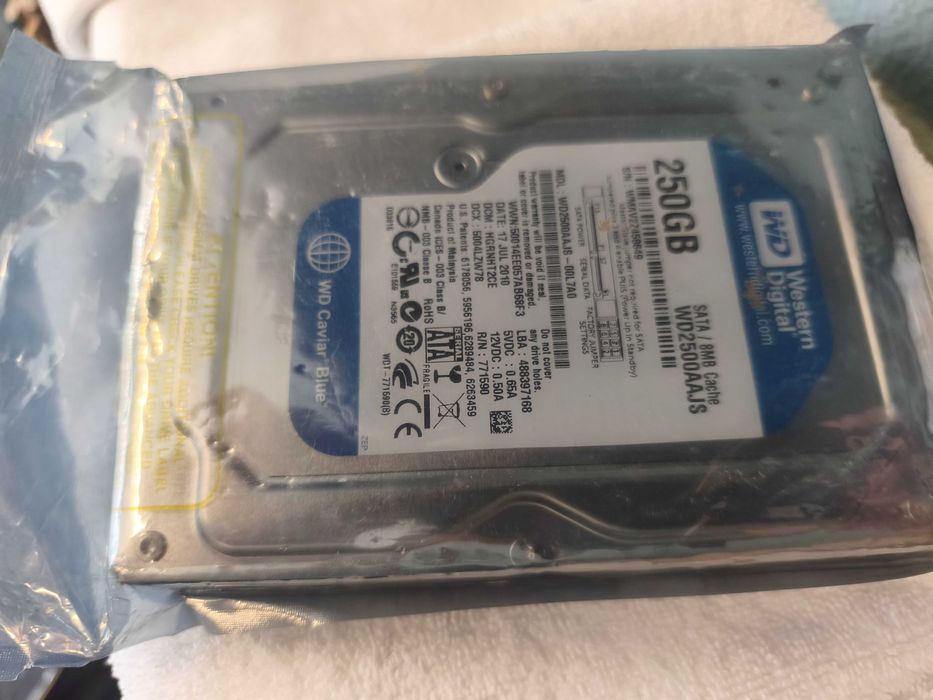 Disco Rígido Western Digital Caviar Blue 250GB SATA – Novo Selado