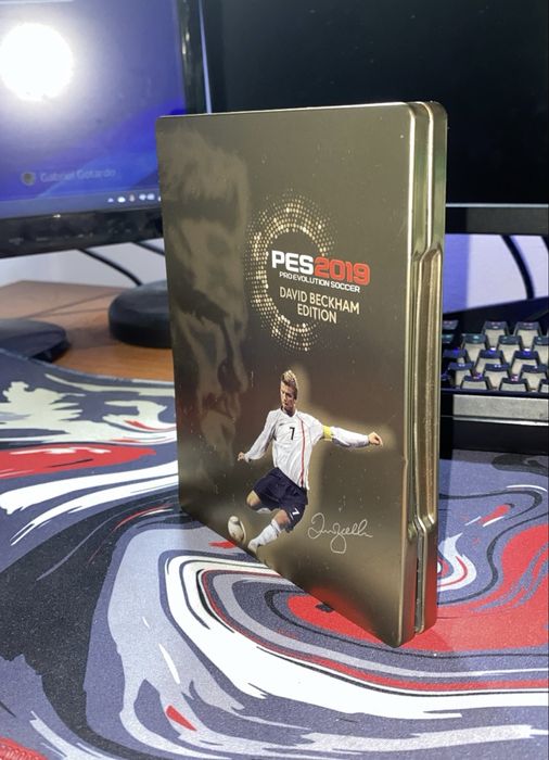 Jogo PS4 PES 2019 (David Beckham Edition)