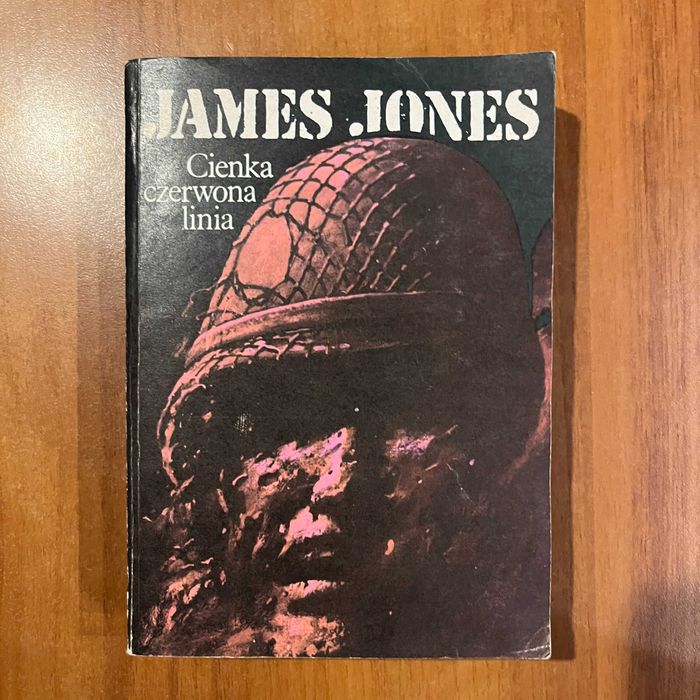 Cienka czerwona linia ; James Jones