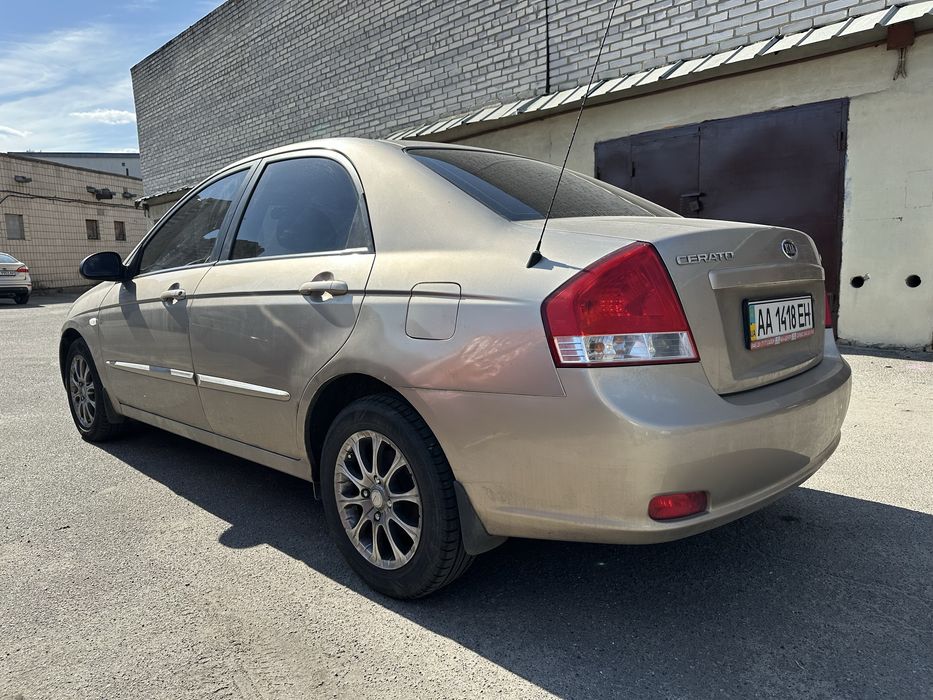 Продам Kia Cerato 2007 1,6 бензин