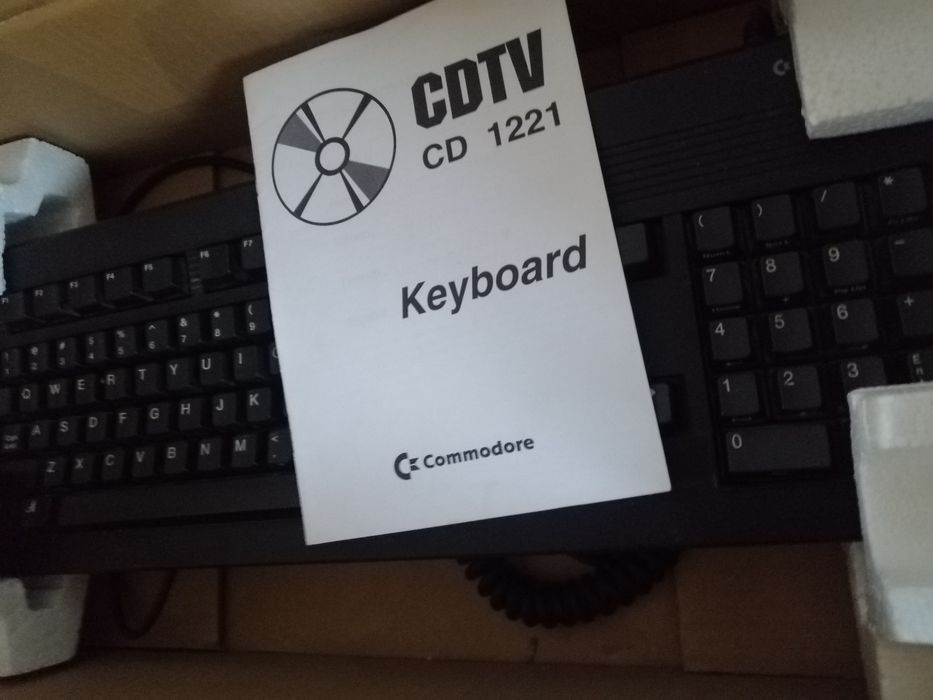 Commodore cdtv CD -1000 komputer+ monitor