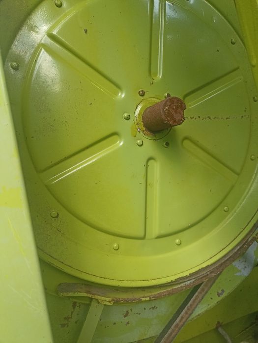 Claas Cosmos комбайн