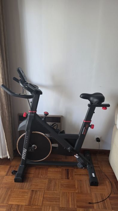Bicicleta Indoor nova
