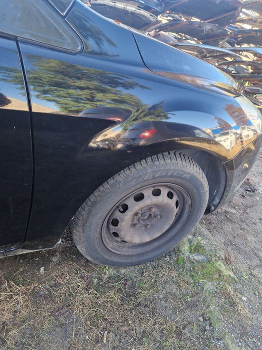 Błotnik prawy Ford Focus Mk2 Lift F3