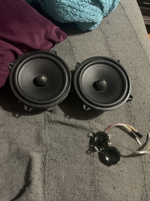 Rádio Kenwood Bluetooth+  Colunas de vias separadas